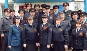 Леонидов осмотрел одежду убитого На ней не было никаких меток в карманах - фото 42