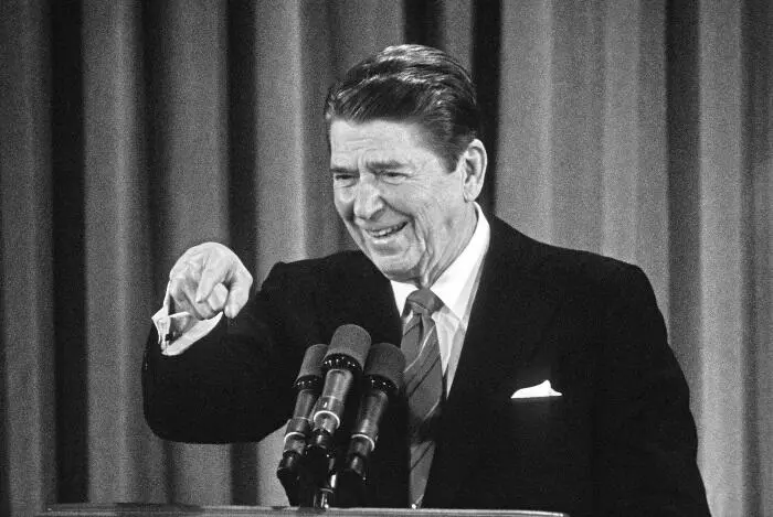 Рональд Рейган 19112004 40й президент США в 19811989 годах 1 - фото 46