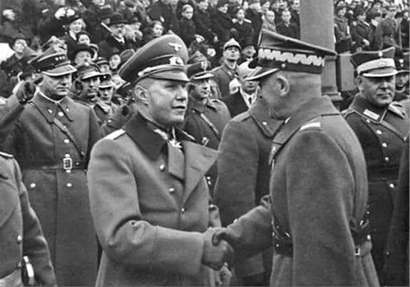 Парад 11 ноября 1938 года в Варшаве На переднем плане маршал Эдвард - фото 14