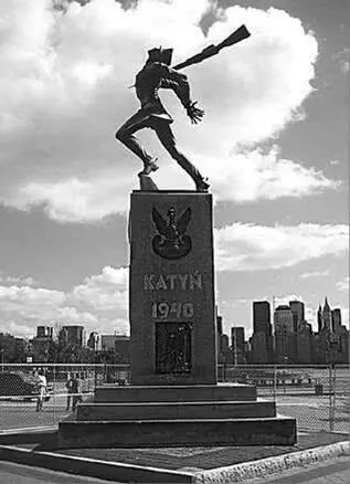 Памятник жертвам Катыни в ДжерсиСити США Однако кто же на самом деле - фото 20
