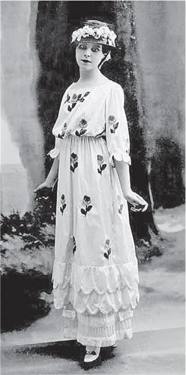 Дневное платье от Ланвен 1910е годы Мадам Вигье делала прически и покупала - фото 39