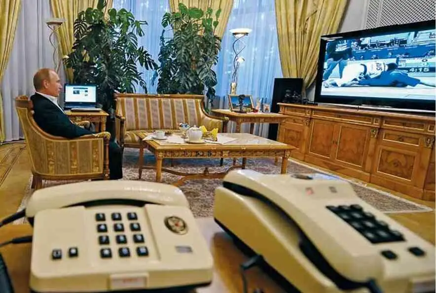 Рабочий кабинет Путина в НовоОгарево Согласен Так что говорить о плохом - фото 53