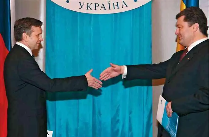 Посол Зурабов в свое время отзывался о Порошенко как о лучшем друге они - фото 65