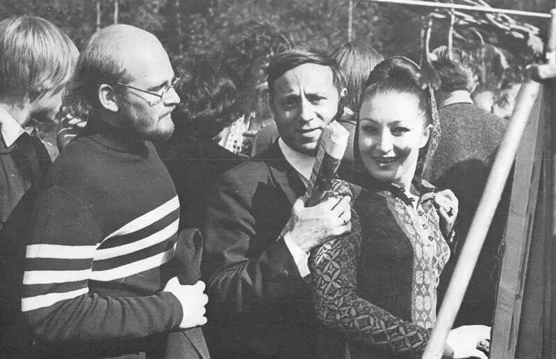 Москва 29 сентября 1974 года Выставка в Измайловском парке Справа Надежда - фото 26