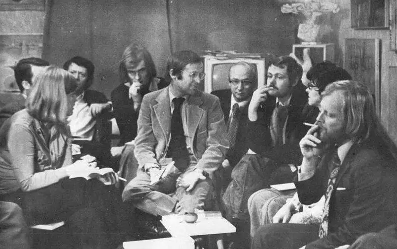 Москва 15 ноября 1974 г Квартира А Глезера Прессконференция для - фото 28
