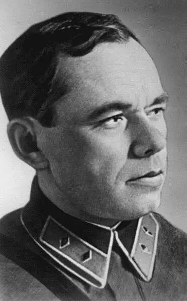 Комдив ДА Кучинский ГД Гай Комдив НВ Ракитин - фото 68
