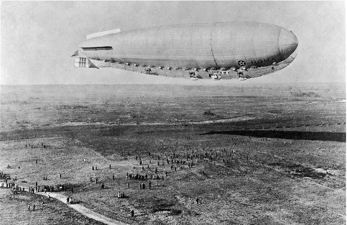 Первый полёт дирижабля Roma в США 15 ноября 1921 года Хорошо видны очертания - фото 50