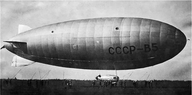 Дирижабль СССРВ5Ист илл 3 Лёгкая плетёная мебель в пассажирской каюте - фото 102