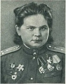 Герой Советского Союза Екатерина Рябова штурман эскадрильи На фронте - фото 13