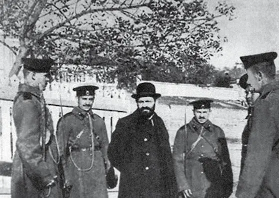 Менахем Бейлис под стражей 1913 г Дело Бейлиса Титульный лист - фото 36
