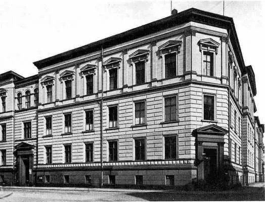 Илл 31 Здание для семинарских занятий на площади Театерплатц Илл 32 - фото 31