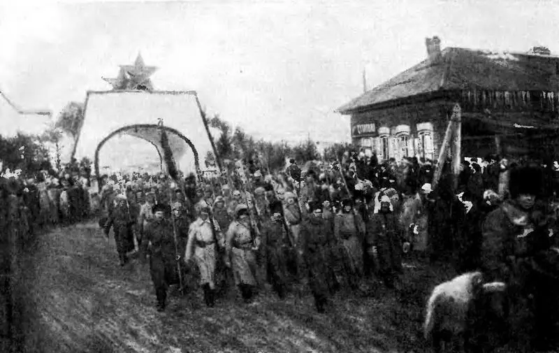 Вступление частей Красной Армии в Иркутск Март 1920 г Фото На Дальнем - фото 160