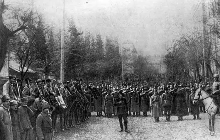 Вступление советских войск в Тифлис Тбилиси 25 февраля 1921 г Фото - фото 90