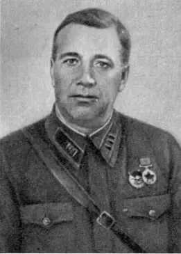 П Г Соленов М И Калинин среди участников боев у озера Хасан И Н - фото 4