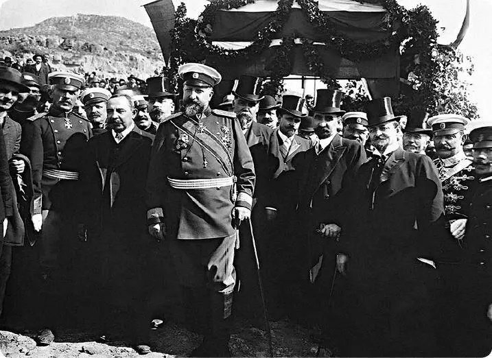 Царь Фердинанд I провозглашает государственную независимость Болгарии Фото - фото 32