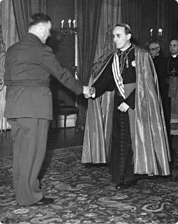 Кардинал Алоизие Степинац приветствует Анте Павелича Фото 1941 год Белград - фото 143