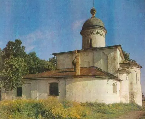 Церковь Папы Климента XV век Изборск принадлежит к числу тех исторических - фото 36