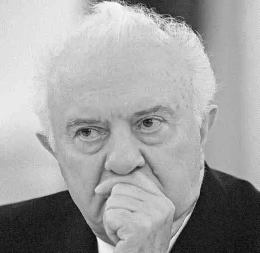 Эдуард Шеварднадзе Лето 1992 года в Абхазии выдалось на редкость хорошим Не - фото 47