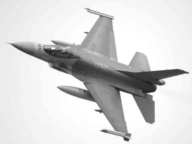 Истребитель F16 Эксперты отмечают неудачи американской армии связаны не - фото 95