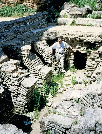 Рис 148 Гипокауст Перге Турция Рис 149 Керамический канализационный - фото 294