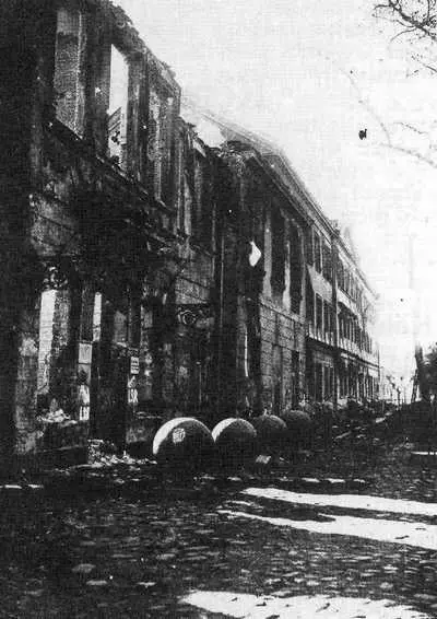 Знаменитое заведение Цшока до и после бомбежек Фотоснимки Мюнцплатца - фото 136