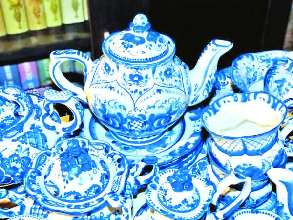 ГЖЕЛЬСКАЯ КЕРАМИКА Гжельская керамика это произведения русского керамического - фото 137