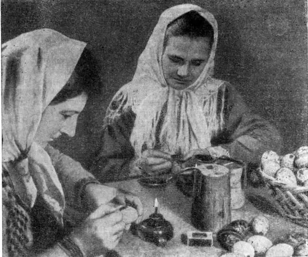 Крашение яиц в Моравской Словакии Пасхальные яйца раскрашивали накануне Их - фото 53