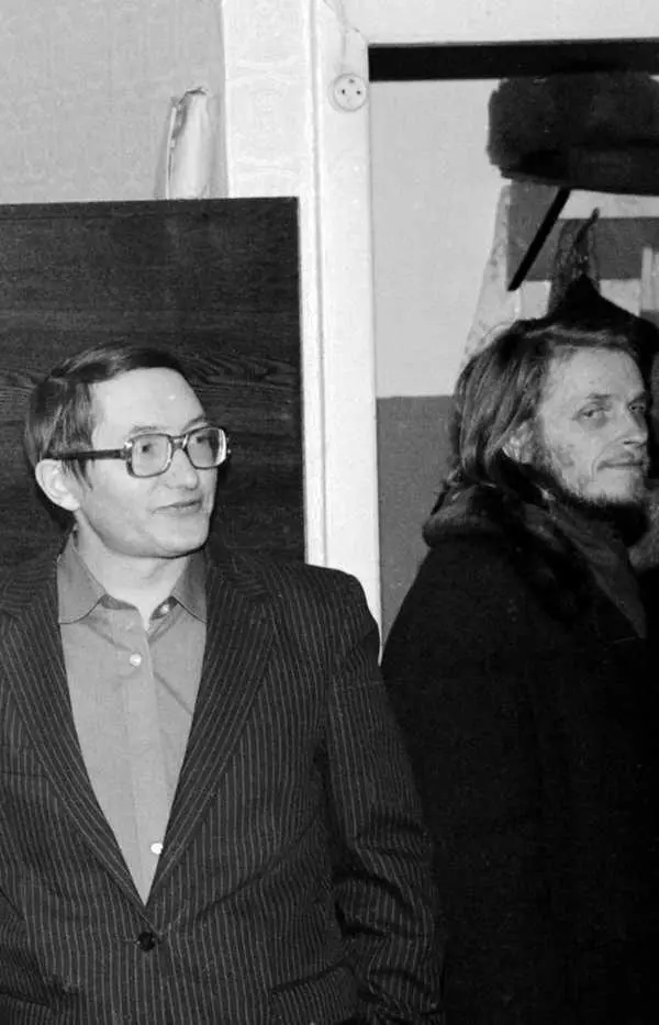 Андрей Петяев и Вячеслав Улитин Конец 1970х гг Игорь Авдиев и Валерий - фото 23