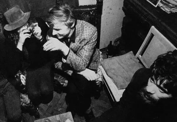 Андрей Геннадиев Венедикт Ерофеев и Виктор Кривулин в мастерской Геннадиева - фото 30