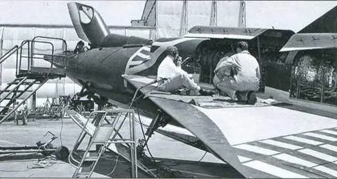 Техническое обслуживание XF2Y1 1 Май 1953 г Первый экземпляр Си Дарта - фото 104