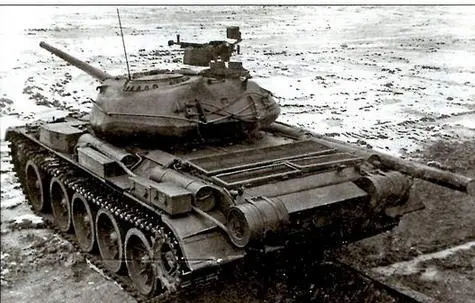 Танк Т54 на специальных полигонных испытаниях 1948 г Первый Т54 - фото 48
