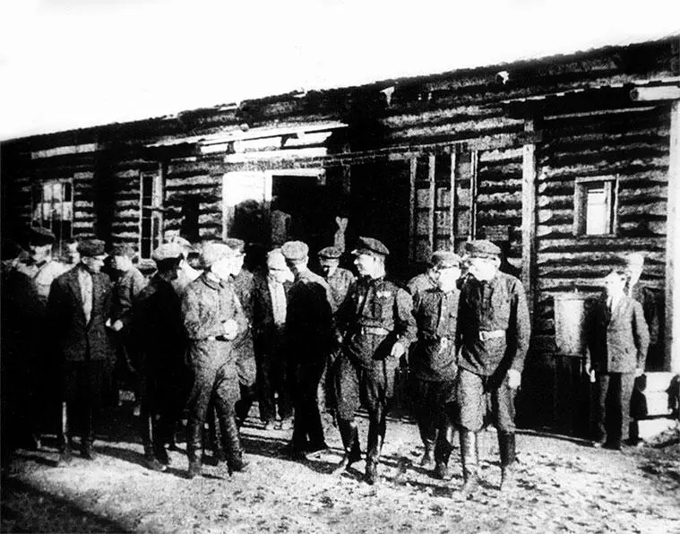 Чекисты руководители лагеря и строительства БАМа Агитационный плакат - фото 7