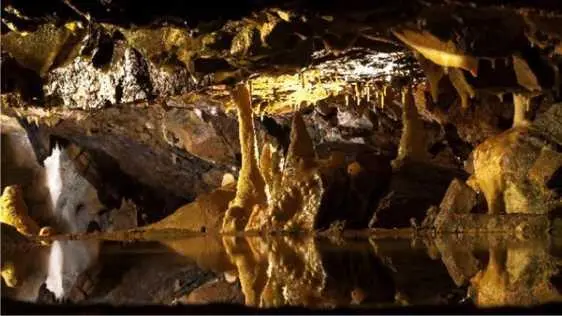 Пещерымузей в Чеддере Cheddar Show Caves Радует то что этот древнейший - фото 118