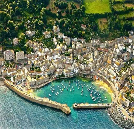 Деревня Маусхоул Mousehole родина пирога Звездочёты Задолго до того - фото 139