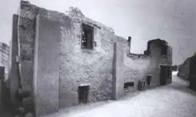 Фасад Западного Дома выходящий на Треугольную площадь в Акротири Верхний - фото 132