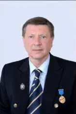 Гусаров Юрий Валериевич доктор экономических наук профессор Заслуженный - фото 19
