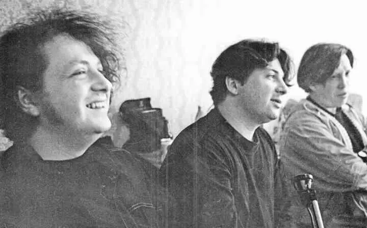 Агата Кристи на прессконференции в Челябинске 1995 Фото Юрия Петрова Что бы - фото 105