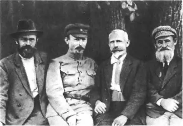 Феликс Дзержинский Юлиан Мархлевский и Феликс Кон должны были возглавить - фото 23