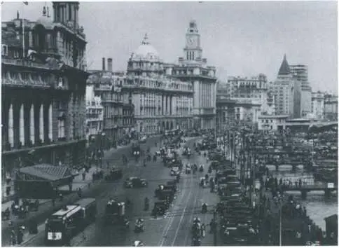 Шанхай в 1930е годы Агнесса Смедли Рикша на улицах Шанхая - фото 29