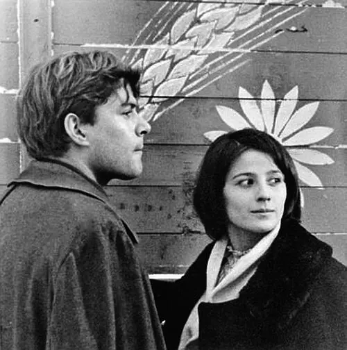 В роли Тани в фильме Черные сухари с Рюдигером Йозвигом 1971 г В роли Оли - фото 47