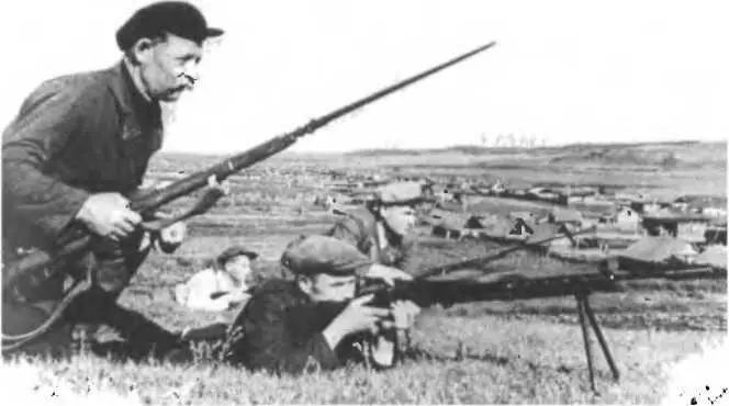 Партизаны обстреливают населенный пункт Но в 1960 году сотрудники отдела - фото 36