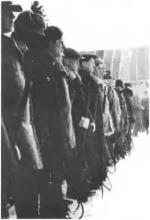 Деревенские бойцы беларуской самообороны зима 194243 гг Этот батальон - фото 95