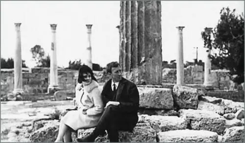 С Игорем на раскопках древнего театра Кипр 1967 г Прощание Игоря с большим - фото 18