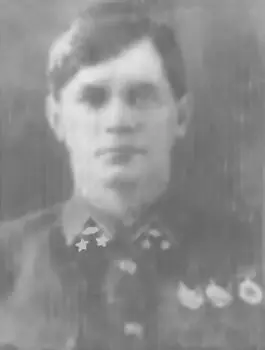 13 Иванов В И 15 Ермолаев Г И Военные комиссары механизированных - фото 153