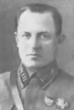 10 Мельников С И 14 Носовский И В 19 Калядин И С Начальники АБТО - фото 158
