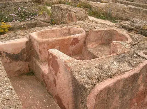 Ванна из розового камня в Керкуане Вода и водоснабжение вот что являлось - фото 58