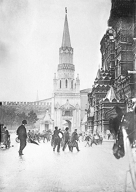 Никольская башня Фото конца XIX века В снаряд помещены две стеклянные - фото 116