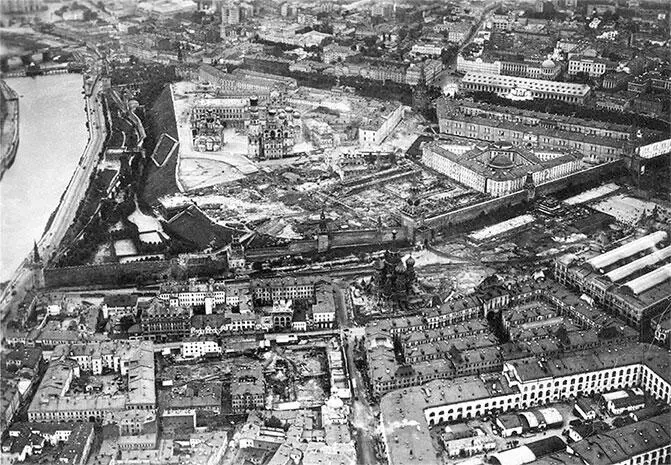 Центр Москвы Фотография сделана с борта германского дирижабля Граф Цеппелин - фото 182