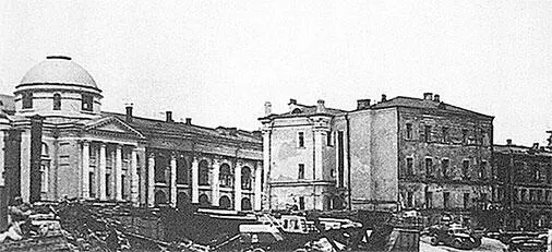 Палаты Старого Английского двора до реставрации Фото начала 1960х годов из - фото 233