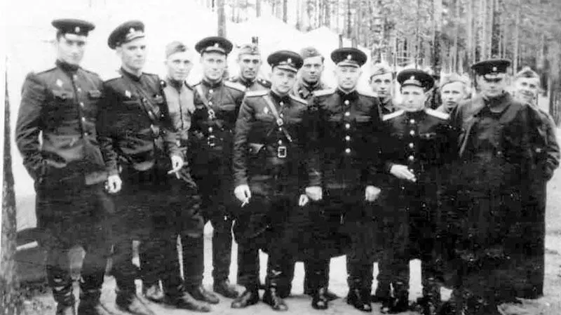 Личный состав стартовой и технической батарей 1го дивизиона на Липовой горе - фото 11